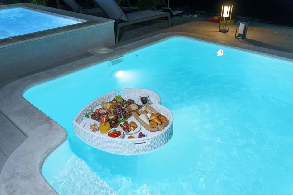 Nikkon Luxury Living Villa Arvi  Eksteriør billede